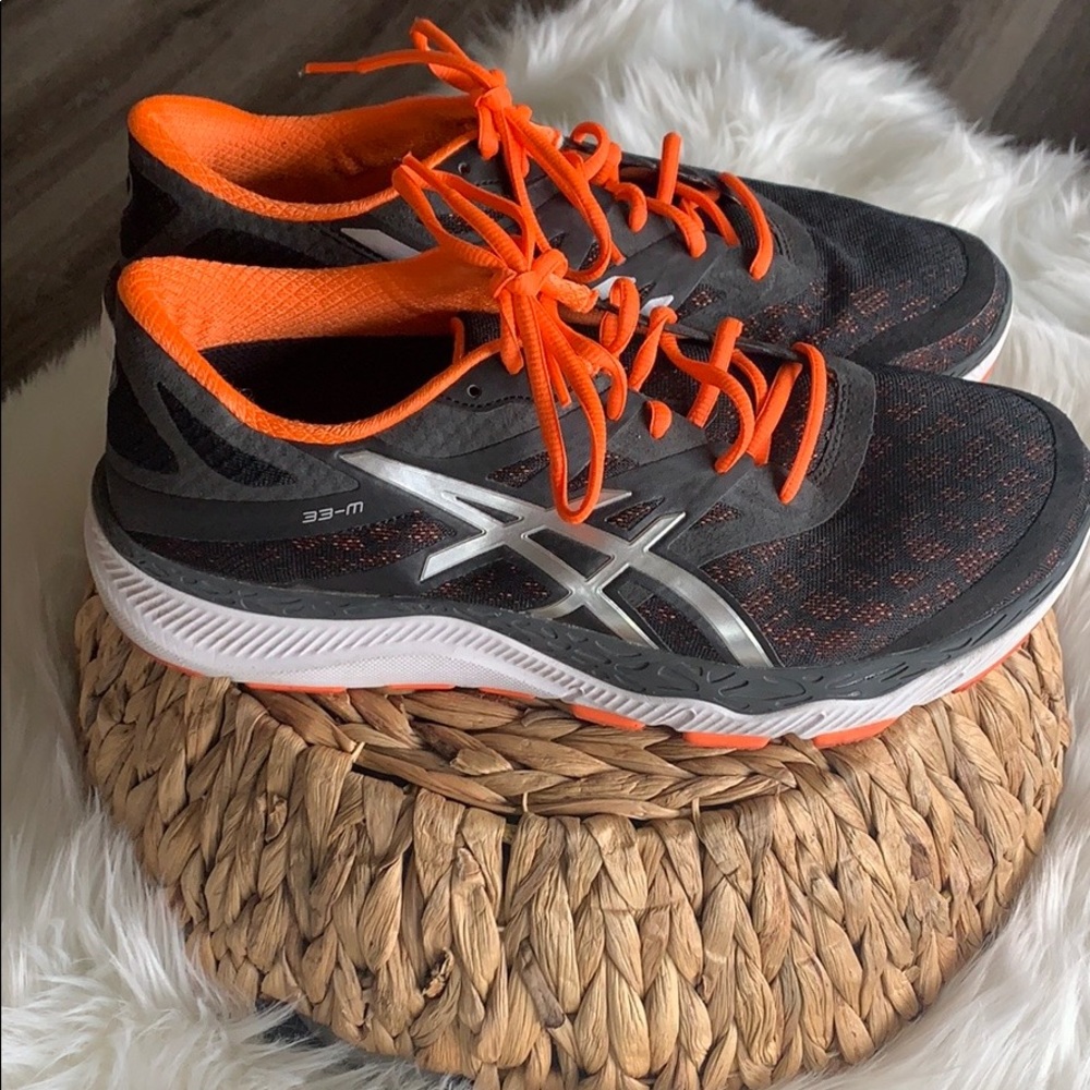 Men’s 10.5 ASICS